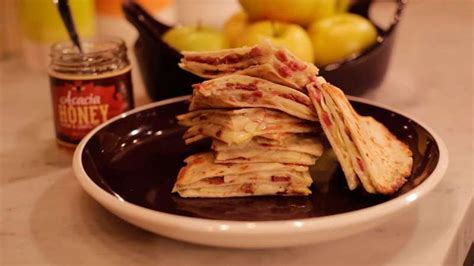 quesadilla-wedges-with-golden-delicious-apple image
