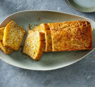 cheddar-chive-beer-bread-giant-food image