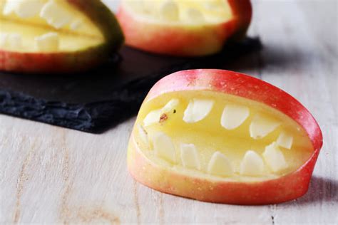 halloween-apple-teeth-treats-dietst image