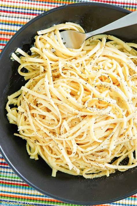 pasta-with-egg-and-cheese-copykat image
