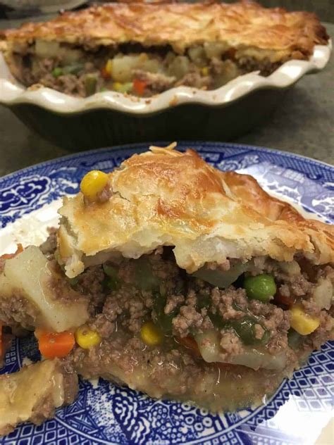 easy-ground-beef-pot-pie-recipe-back-to-my-southern image