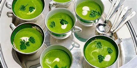 spring-pea-and-spinach-vichyssoise-martha-stewart image