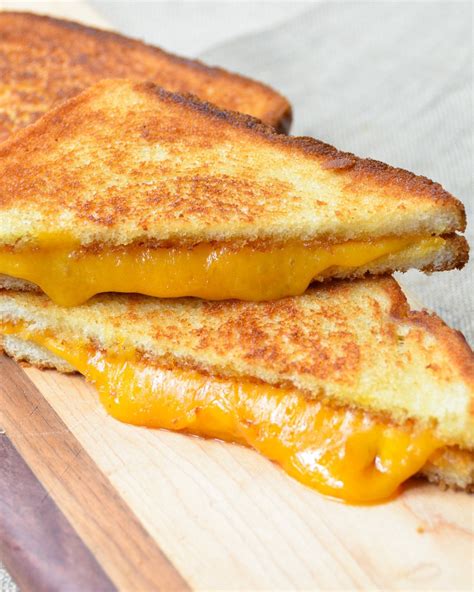 grilled-cheese-sandwich-blue-jean-chef-meredith image