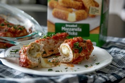 cheesy-mexican-ground-turkey-roll-ups-carries image