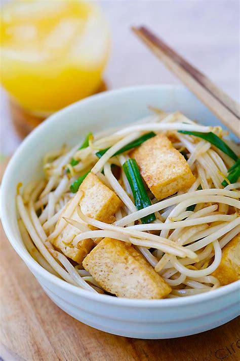 bean-sprouts-with-tofu-mung-bean-sprouts-rasa image