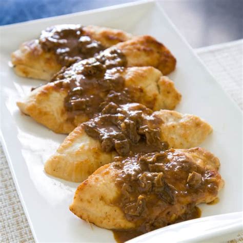 sauted-chicken-cutlets-with-porcini-sauce-cooks image