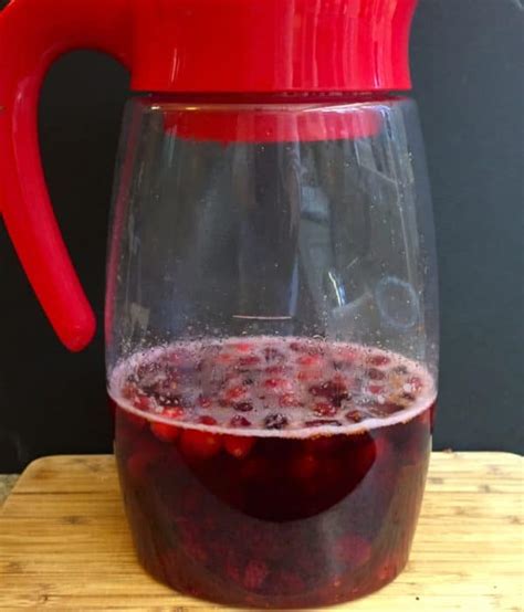 cranberry-infused-vodka image