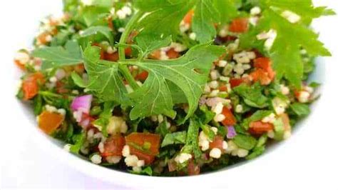 easy-tabbouleh-recipe-couscous-parsley-salad image