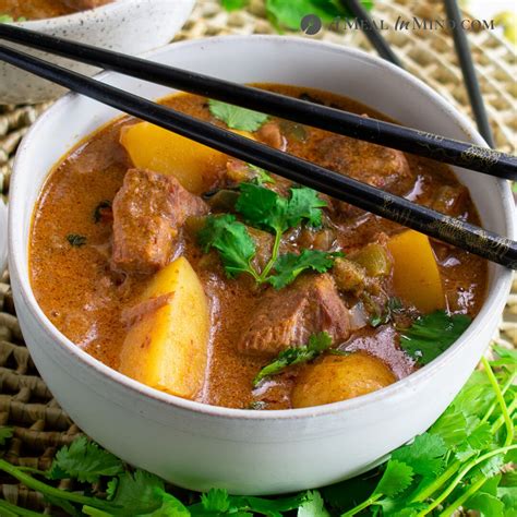 thai-massaman-curry-with-beef-and-potatoes-a-meal-in image
