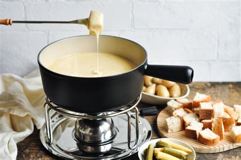 how-to-make-cheese-fondue-with-step-by-step-photos image