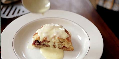 jam-roly-poly-recipe-great-british-chefs image