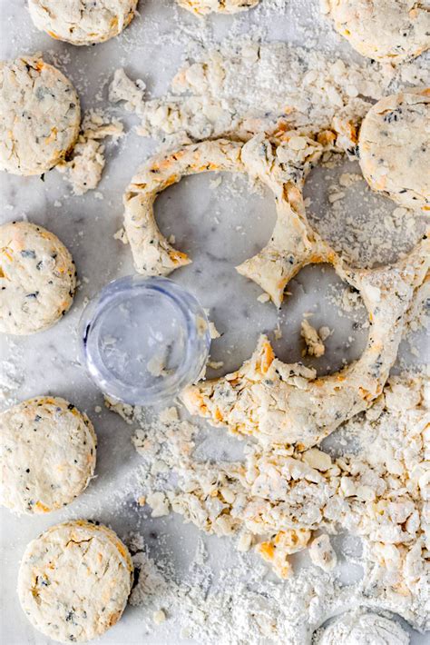 cheddar-herb-biscuits-simply-lakita image