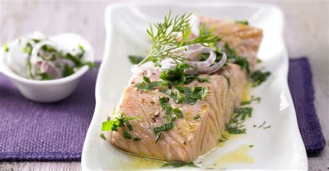 salmon-fillets-with-saffron-butter-recipe-eat-smarter image