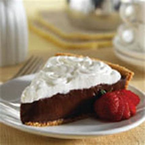 chocolate-cream-pie-recipe-cooksrecipescom image