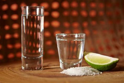 sipping-vs-shooting-the-tequila-etiquette-guide-thrillist image