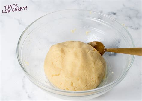 fathead-dough-keto-low-carb-recipes-by image