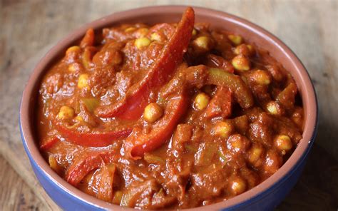chickpea-and-red-pepper-curry-vegan-gluten-free image