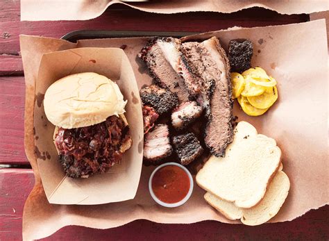 the-difference-between-6-types-of-southern-barbecue image