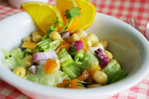 chickpea-and-lettuce-salad-food-corner image