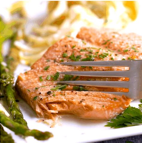juicy-broiled-salmon-recipe-the-kitchen-girl image