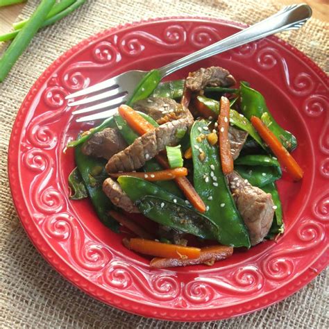 sesame-beef-stir-fry-in-ginger-soy-sauce-the-dinner image
