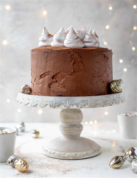 hot-cocoa-cake-with-whipped-marshmallow-how image