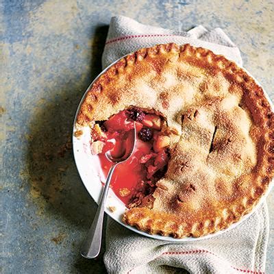 blackberry-and-apple-pie-river-cottage image