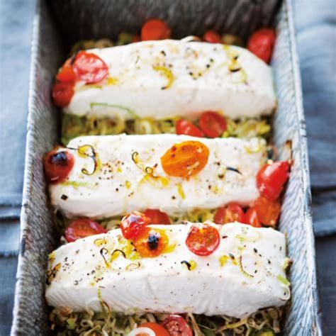 halibut-with-tomatoes-and-leeks-williams-sonoma image