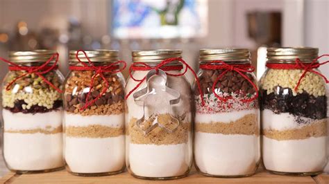 cookie-jar-gifts-5-cookie-in-a-jar-recipes-afternoon image