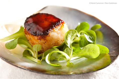 seared-scallops-with-hoisin-glaze-a-foodcentric-life image