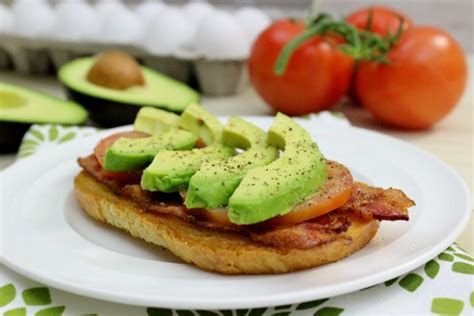egg-in-a-hole-breakfast-sandwich-olgas-flavor-factory image