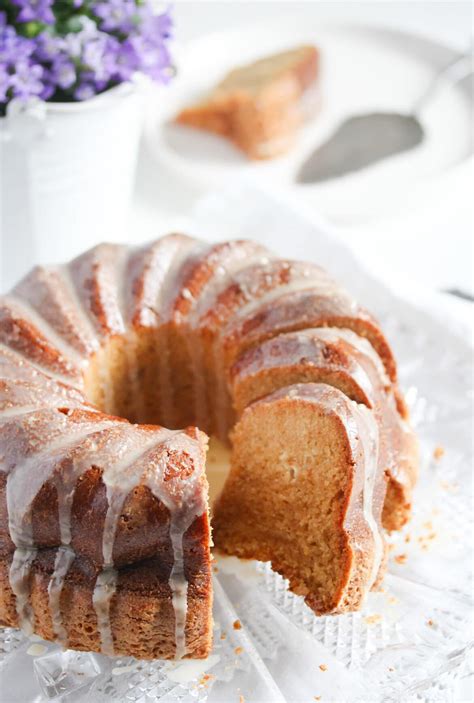 baileys-irish-cream-cake-boozy-bundt-cake image
