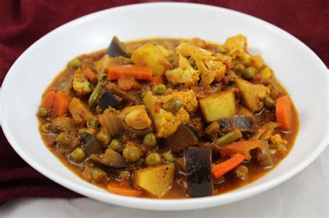 vegetable-vindaloo-lisas-kitchen-vegetarian image