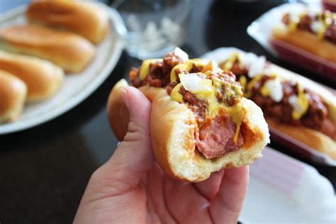 michigan-hot-dog-bottom-left-of-the-mitten image