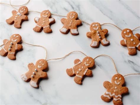 maple-gingerbread-men-maple-from-canada image