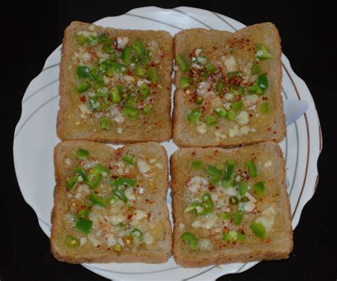 how-to-make-capsicum-cheese-toast-in-18-minutes image