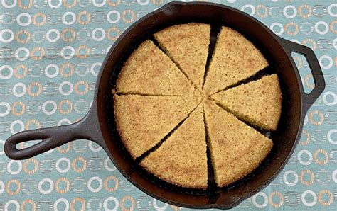 365-day-buttermilk-cornbread-recipe-texas-cooking image