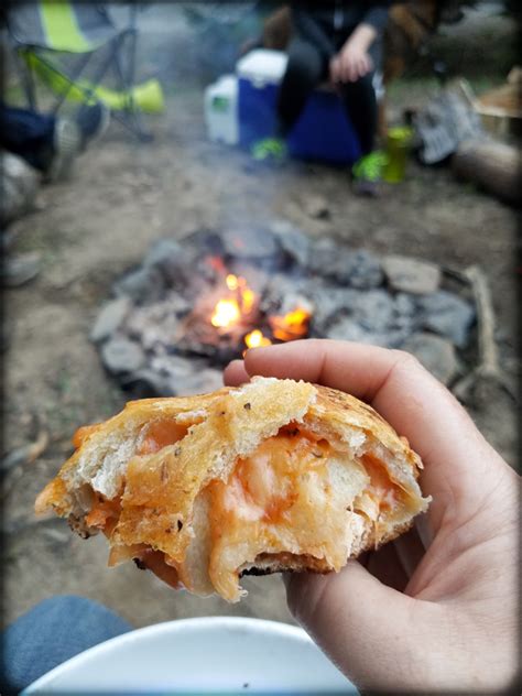 camping-pizza-log-shock-munch image