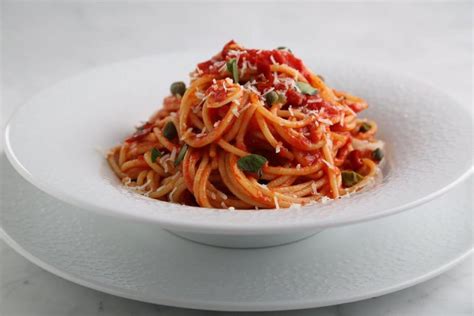 spaghetti-recipe-with-san-marzano-tomatoes-barilla image