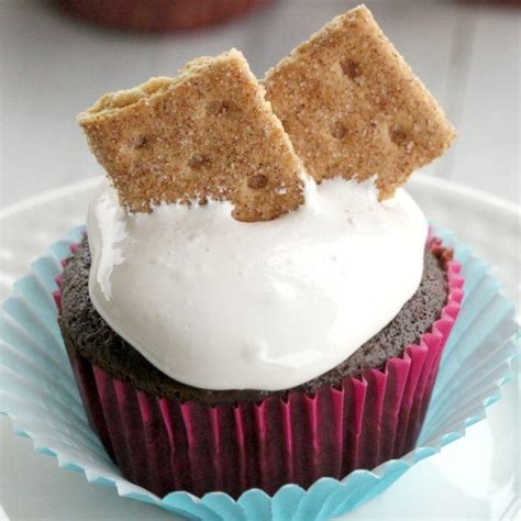 smores-cupcake-recipe-easy-smores-cupcakes image