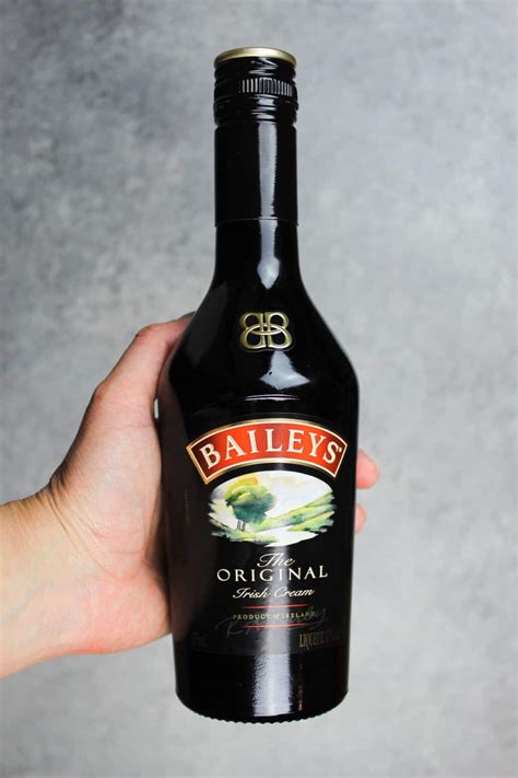 baileys-frosting-the-best-boozy-buttercream image