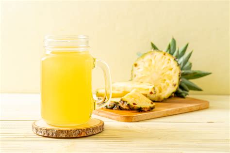 hawaiian-pineapple-iced-tea-cultured-chef image
