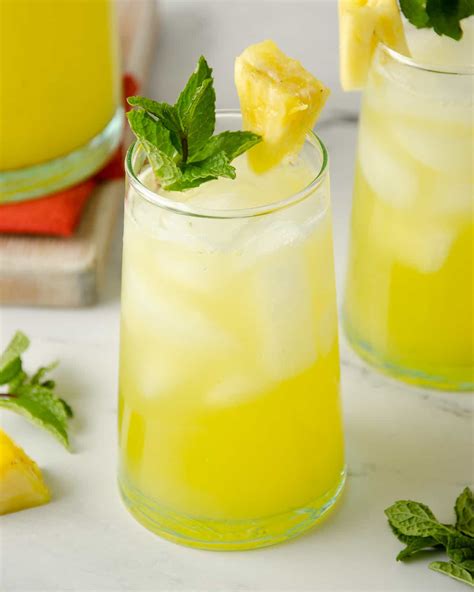 agua-de-pia-pineapple-water-elise-tries-to-cook image