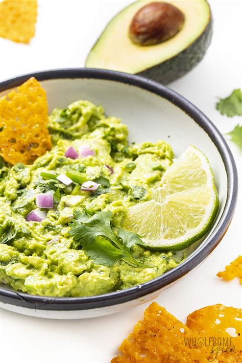 the-best-homemade-guacamole-recipe-chipotle-copycat image