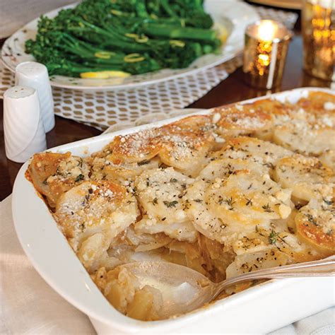 scalloped-potatoes-with-caramelized-sweet-onions image