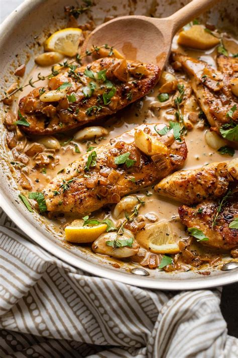 creamy-garlic-chicken-with-thyme-nourish-and-fete image
