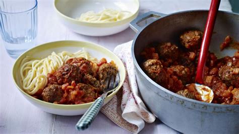 kids-spaghetti-and-meatballs-recipe-bbc-food image