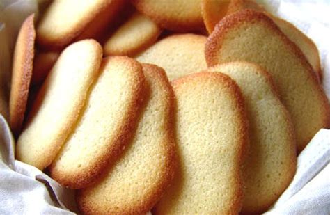 how-to-make-cats-tongues-cookies-eatwell101 image