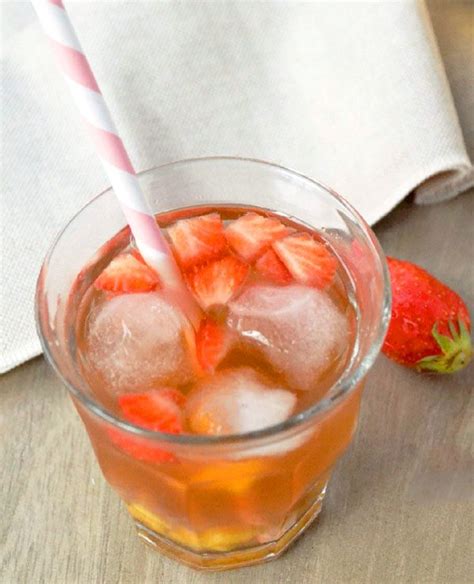 strawberry-mango-iced-tea-recipe-eatwell101 image