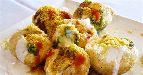40-indian-snacks-you-must-try-to-feel-like-a-local-in-2022 image